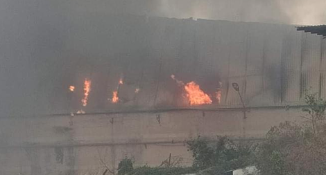 Cháy công ty sản xuất may mặc ở Bình Dương